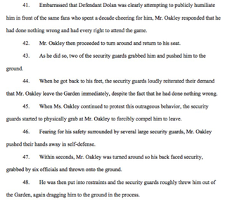 Illustration for article titled Charles Oakley Sues James Dolan, Doesn't Hold Back
